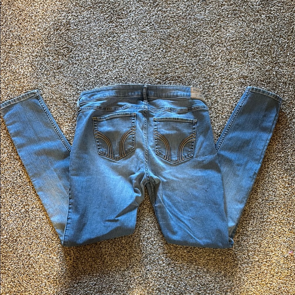 Hollister 11R distressed Super Skinny Blue Denim Jeans EUC
